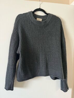 Universal Thread Charcoal Gray Waffle Knit Crewneck Sweater